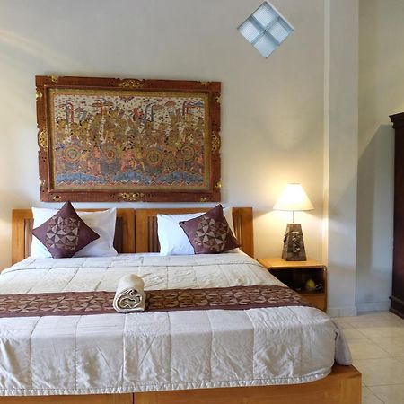 Suastika Guest House Ubud Bagian luar foto
