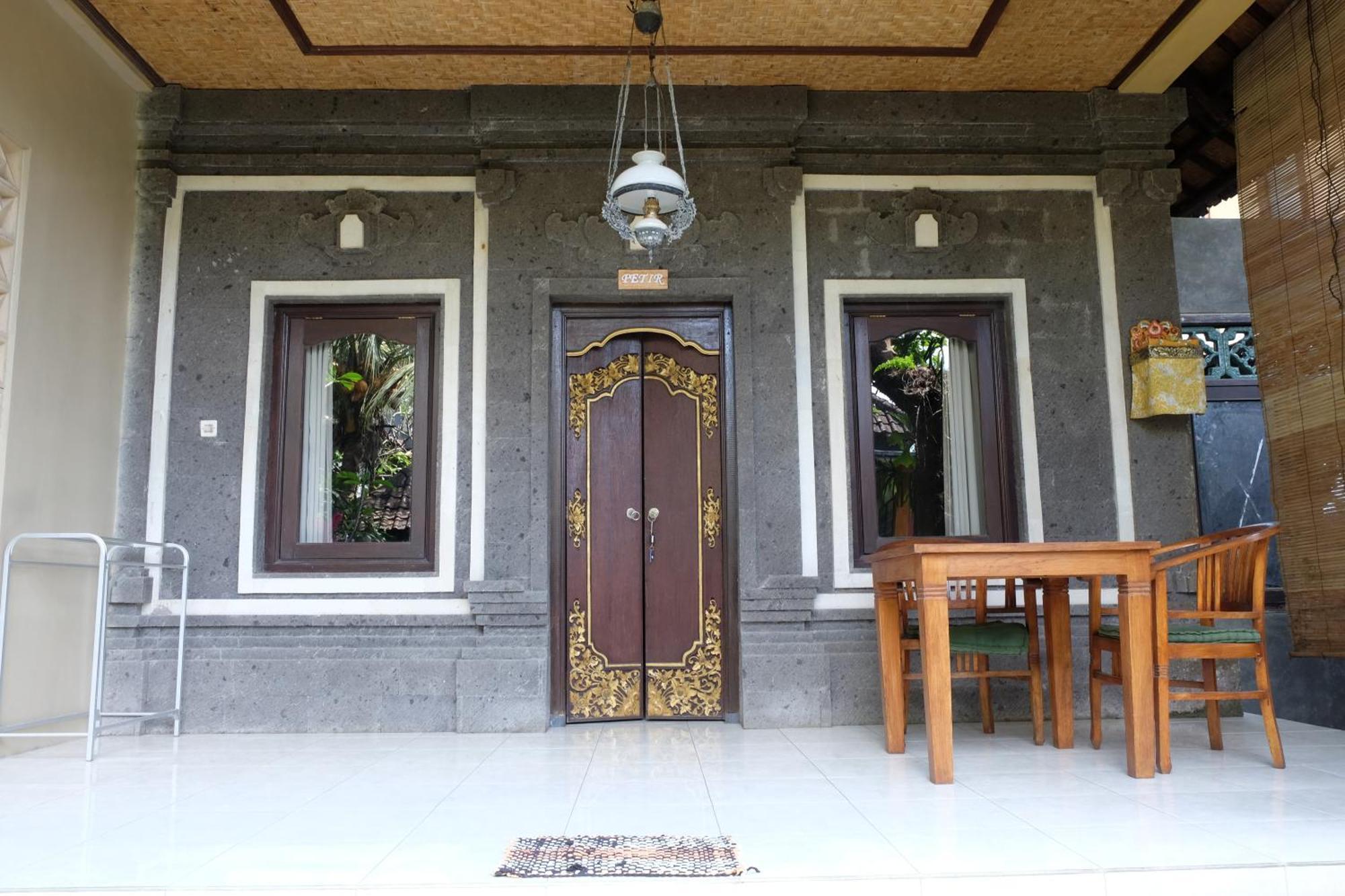 Suastika Guest House Ubud Bagian luar foto