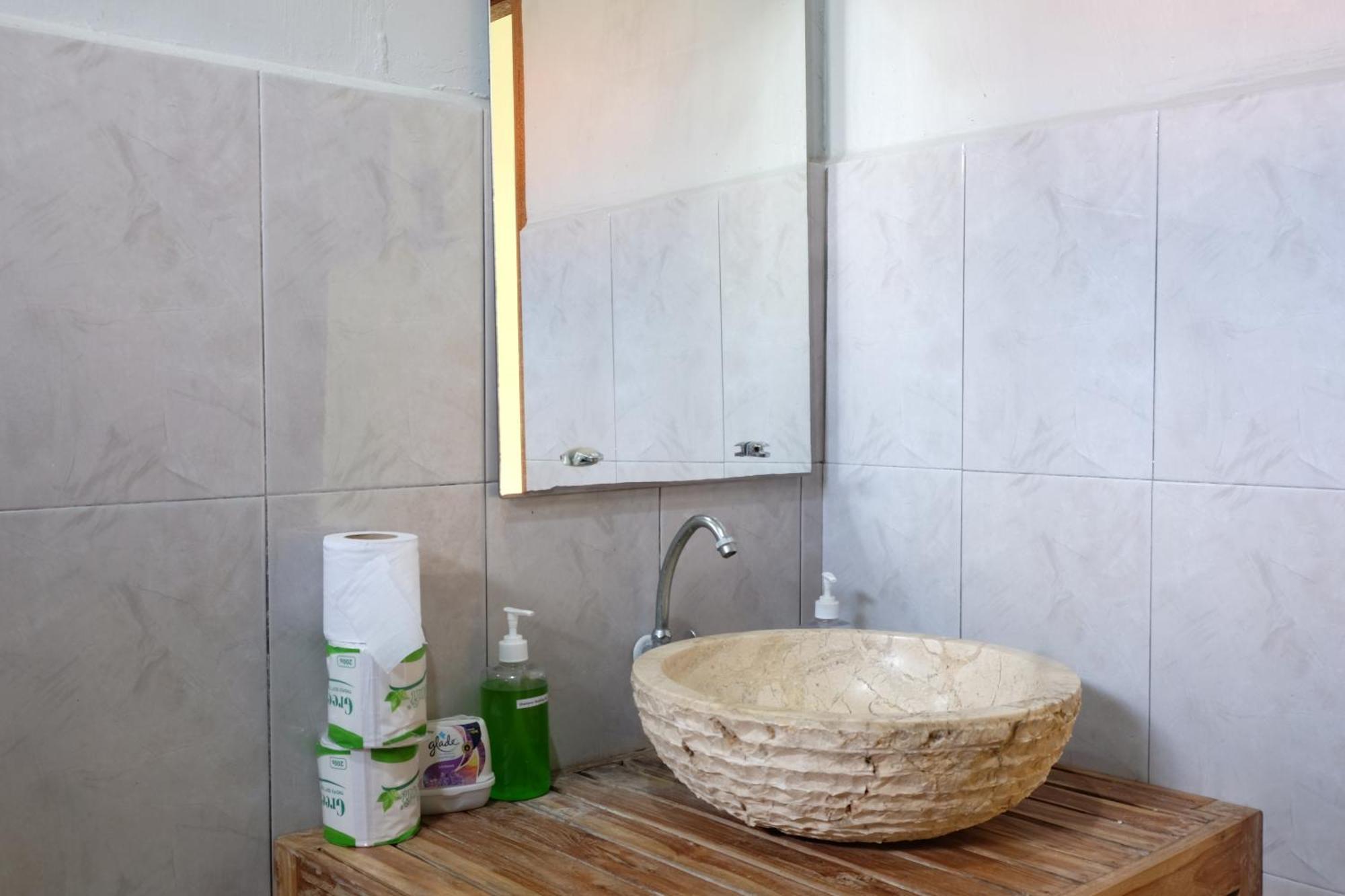 Suastika Guest House Ubud Bagian luar foto
